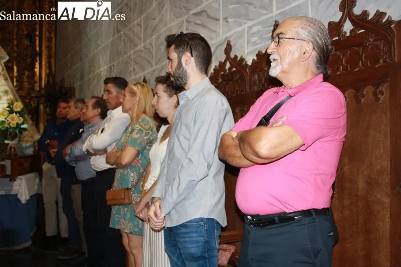 Foto 14 - Multitudinario y emotivo recibimiento a San Roque en las calles de Macotera