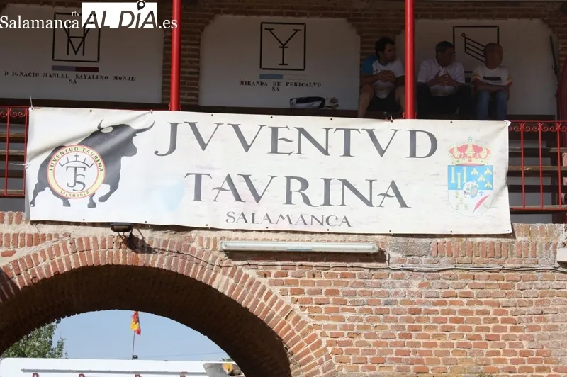 Foto 8 - Faenas con brillo y encaste protagonizan una animada novillada de Ferias en Pe&ntilde;aranda