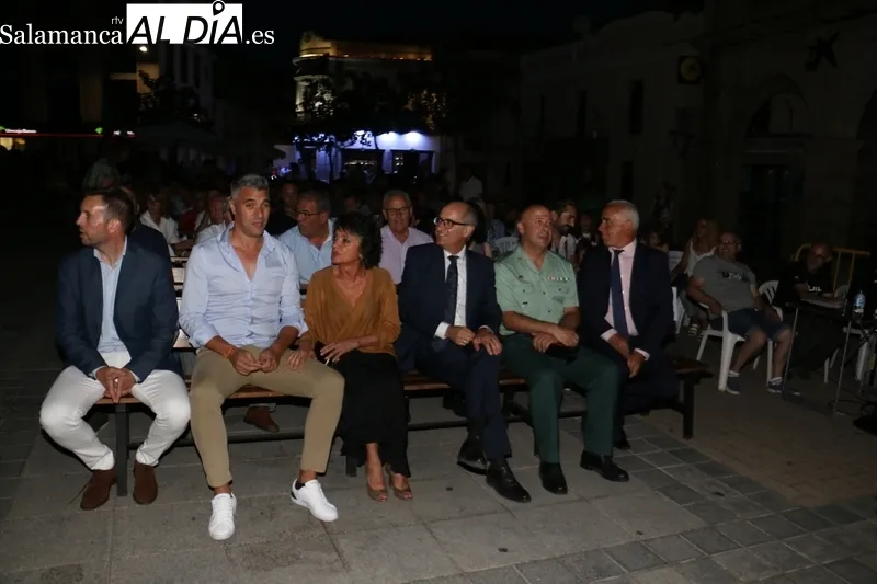 Acto de presentación de la Corte de Honor y pregón de las Ferias y Fiestas de Vitigudino 2022 / CORRAL