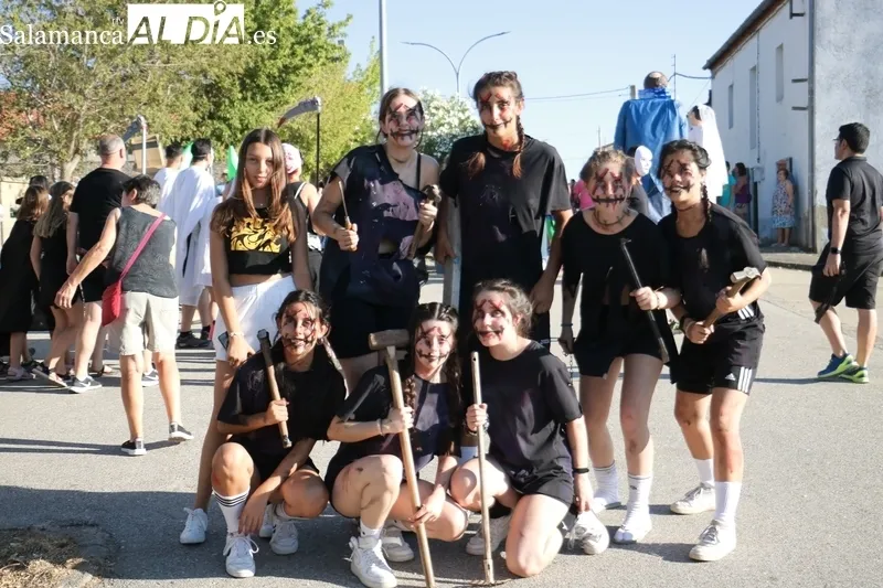Animado desfile de carrozas en Cerralbo con hasta 14 representaciones / CORRAL