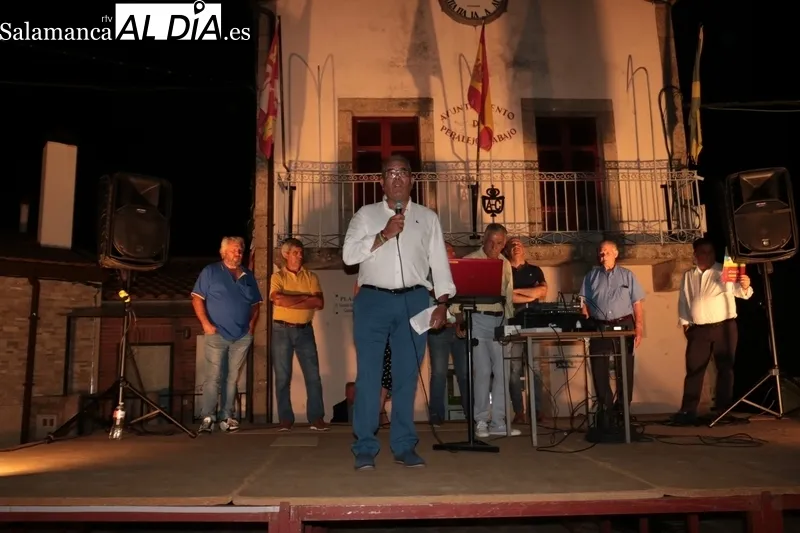 Pregón de fiestas de Obleas Pan de Ángel en Peralejos de Abajo / CORRAL