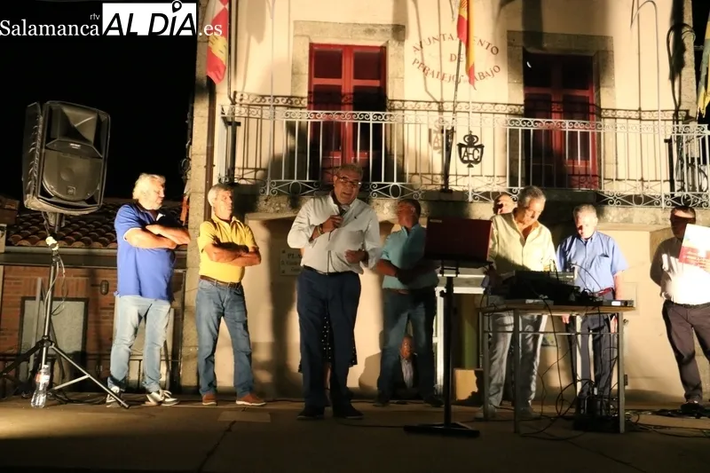 Pregón de fiestas de Obleas Pan de Ángel en Peralejos de Abajo / CORRAL