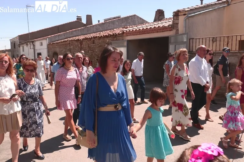 Procesión de la Virgen de las Nieves en Majuges / CORRAL