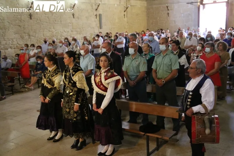 Procesión de San Roque en Villarino de los Aires / CORRAL 