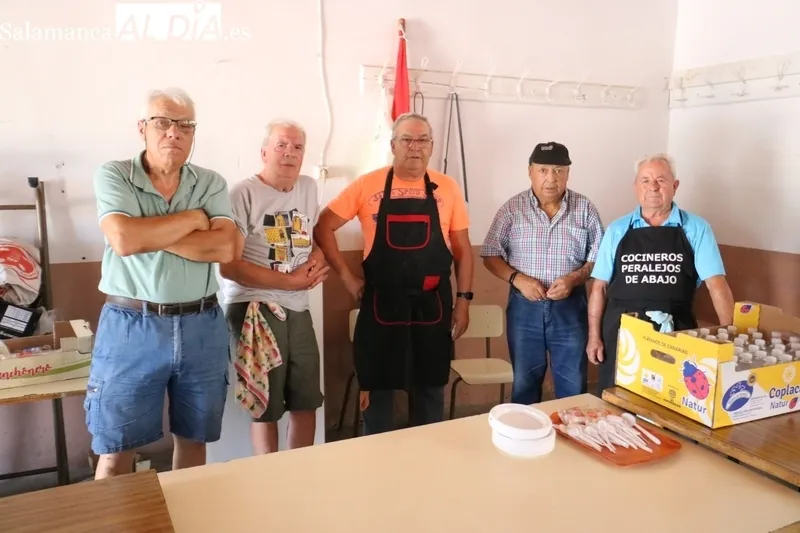 Homenaje a los Mayores en Peralejos de Abajo / CORRAL
