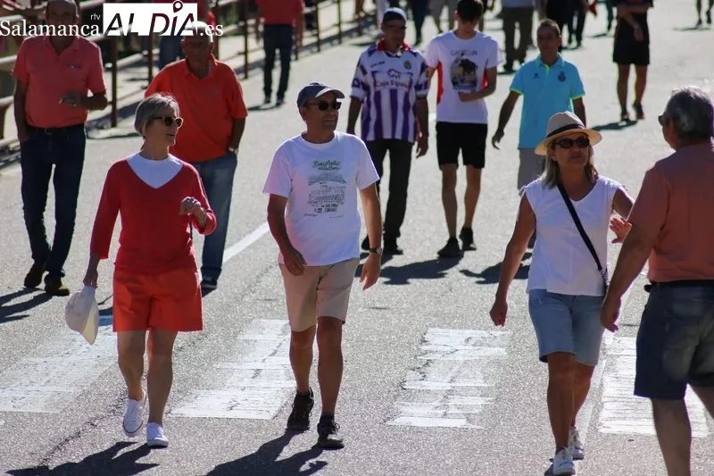 Segundo encierro de las fiestas de Villarino con novillos de Valdeflores / CORRAL