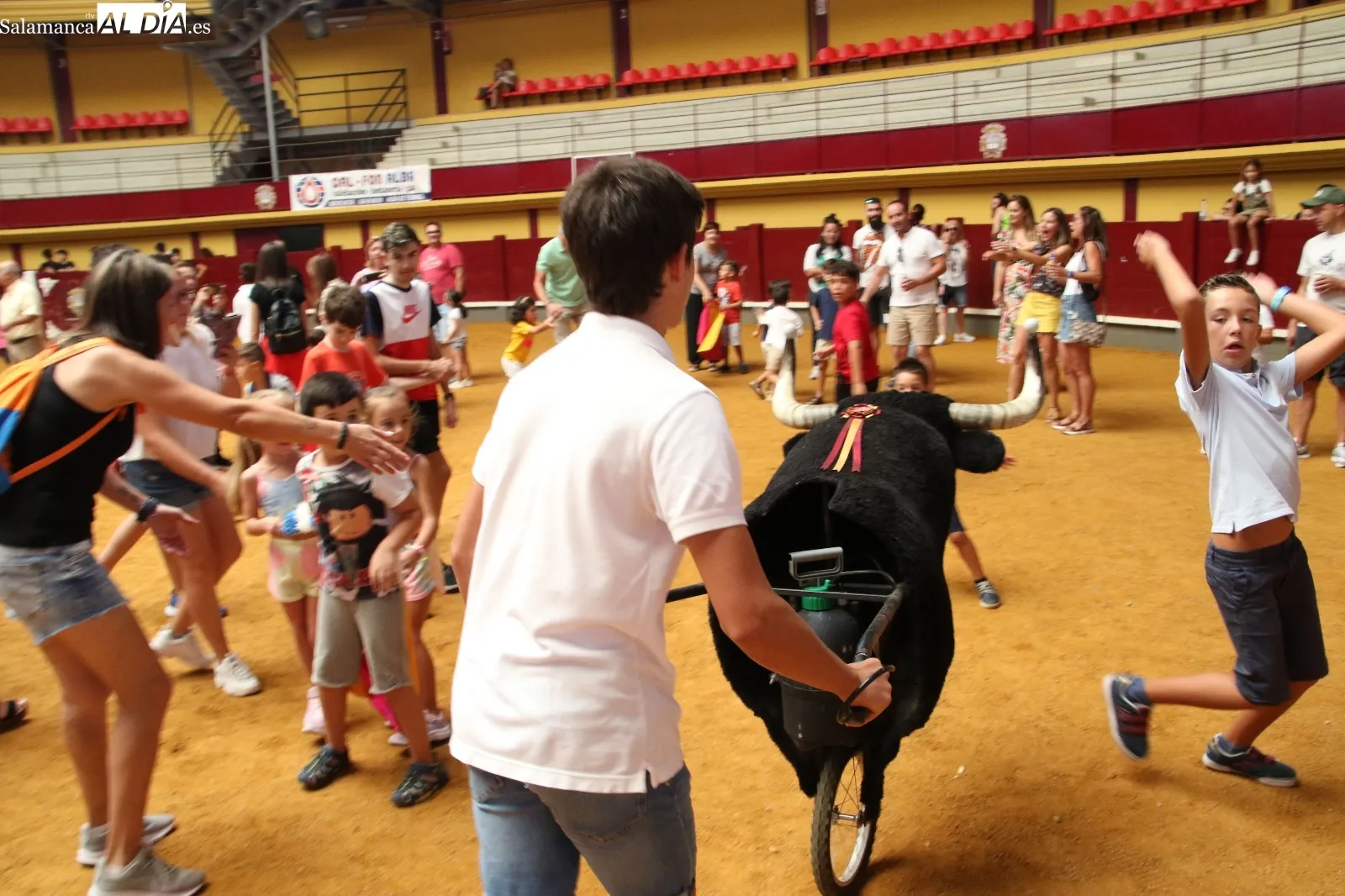 Foto 7 - Encierro infantil con la Charanga Afinados