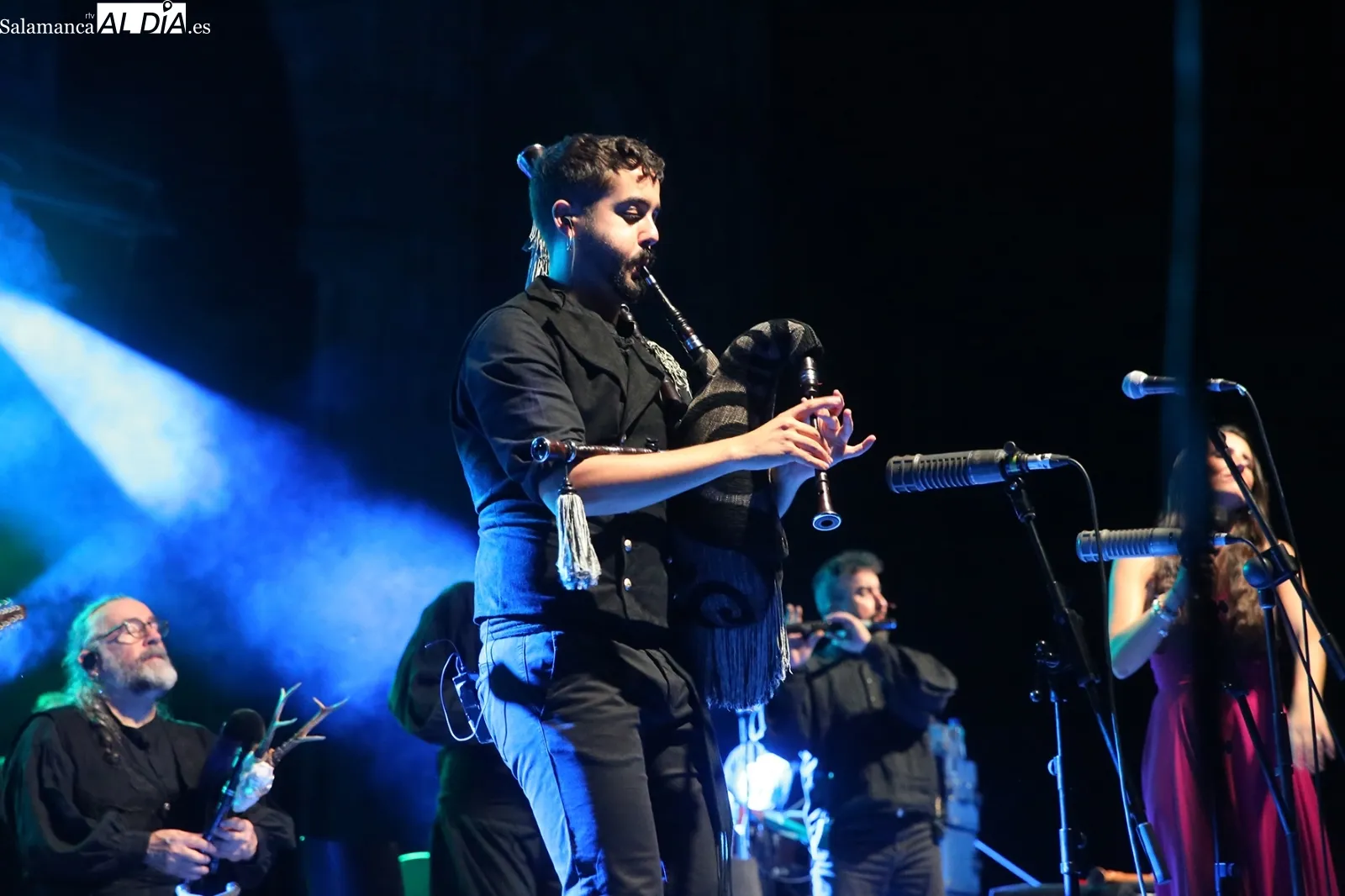 Foto 4 - El grupo gallego Luar Na Lubre conquista Alba de Tormes con su m&uacute;sica