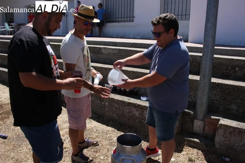 Gran paella en Cipérez para despedir las fiestas / SILVESTRE