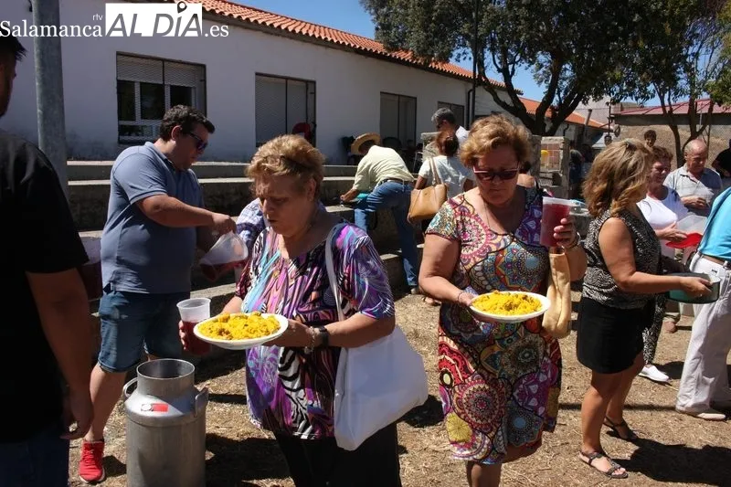 Gran paella en Cipérez para despedir las fiestas / SILVESTRE
