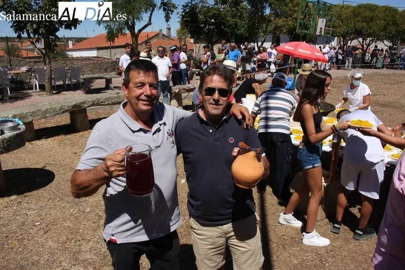 Gran paella en Cipérez para despedir las fiestas / SILVESTRE