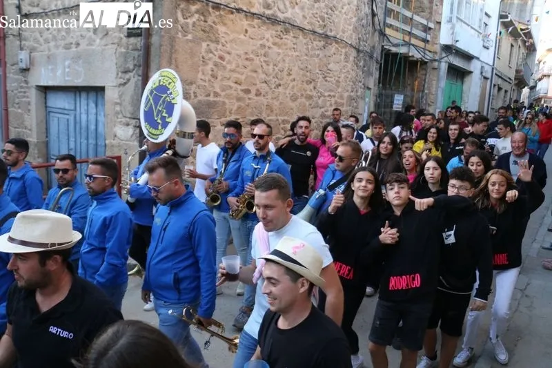 Tercer encierro de Aldeadávila con novillos de Ignacio López Chaves / CORRAL