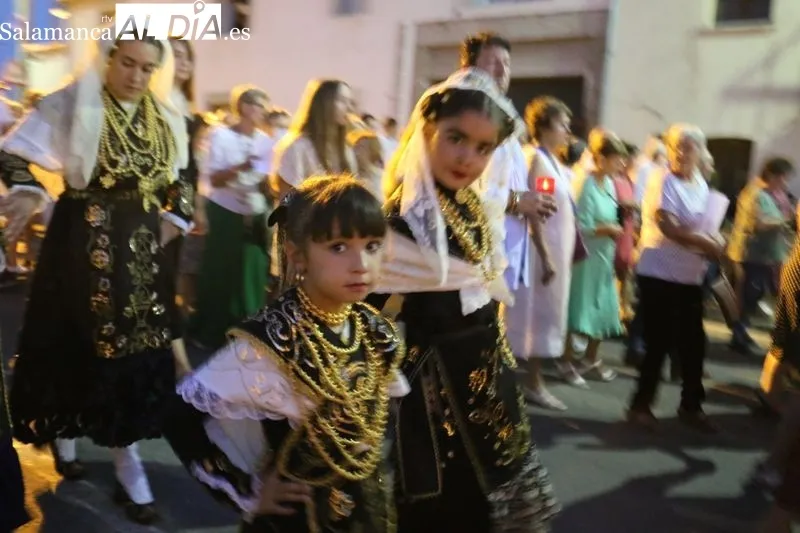 Homenaje a la Virgen de Caballeros en Villavieja de Yeltes / CORRAL
