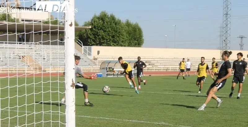 Foto 7 - Pablo de Castro se suma a las &oacute;rdenes de Mar&iacute;a en el Salamanca UDS