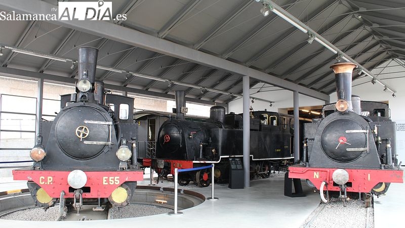 Locomotoras CP E55 (año 1889) y N1 (1887), dos de las máquinas expuestas en el Museo Ferroviario de Bragança | Foto: MARTÍN-GARAY