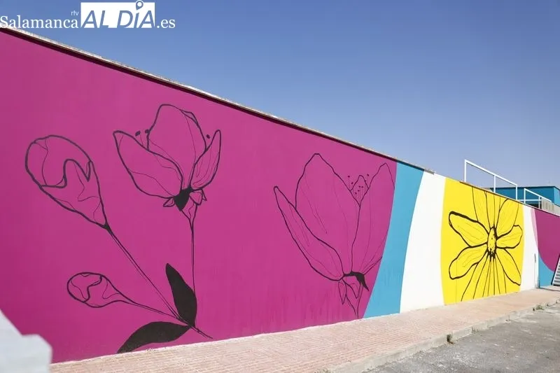 Presentación del nuevo mural de la Escuela Infantil de Santa Marta de Tormes. Foto de David Sañudo