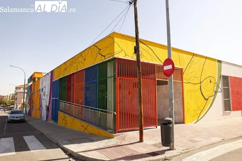 Presentación del nuevo mural de la Escuela Infantil de Santa Marta de Tormes. Foto de David Sañudo