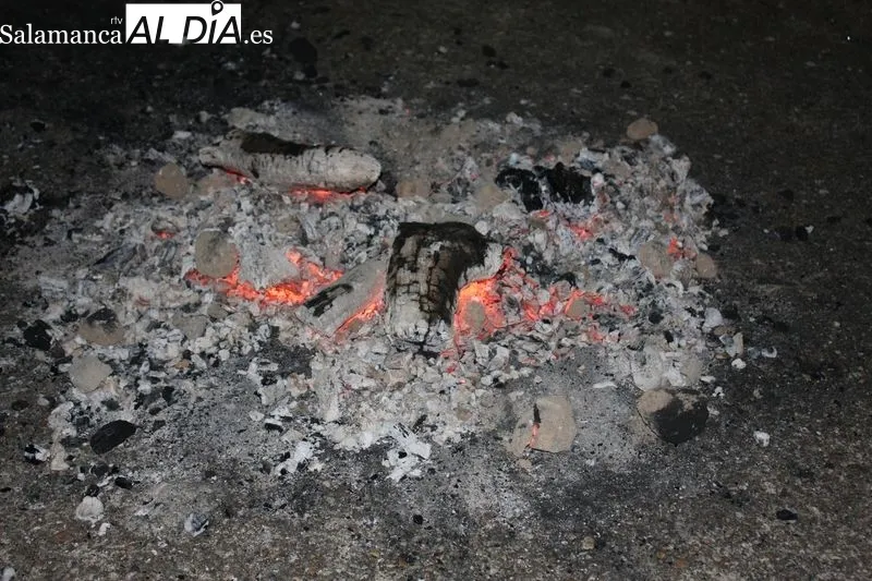 En Ahigal de Villarino iniciaban sus fiestas con una parrillada