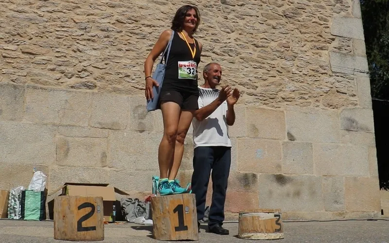 Foto 4 - Alejandro Diego Montero y Esther Cruz se imponen en la X Legua Castellana de Monleras