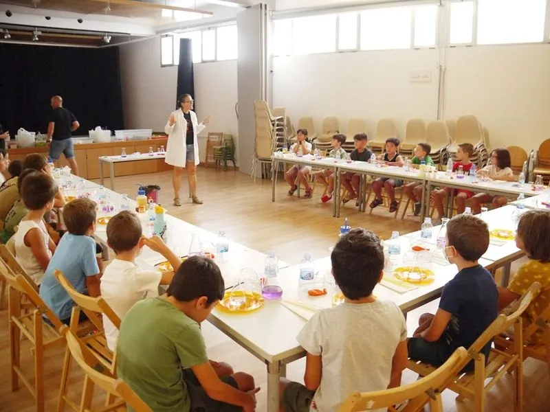 Los más pequeños disfrutan de las actividades programadas en Carbajosa