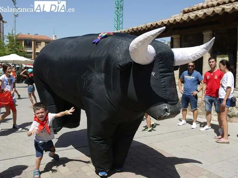 Foto 5 - As&iacute; han comenzado las fiestas de San Roque en Carbajosa