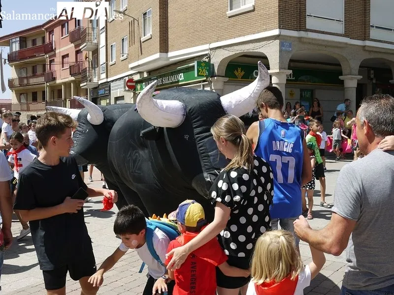 Foto 3 - As&iacute; han comenzado las fiestas de San Roque en Carbajosa