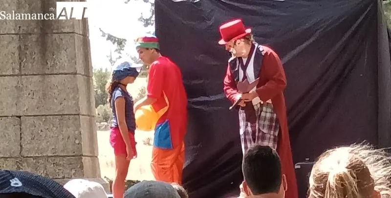 Los más pequeños han tenido dedicado este miércoles casi en exclusiva con un parque de hinchables y los payasos de Risolandia 