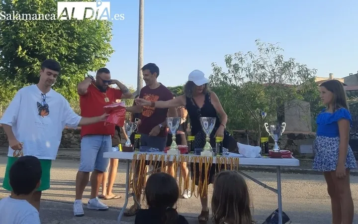 Foto 3 - Manuel y Francisco Rodr&iacute;guez se imponen en el segundo torneo de frontenis de Saldeana