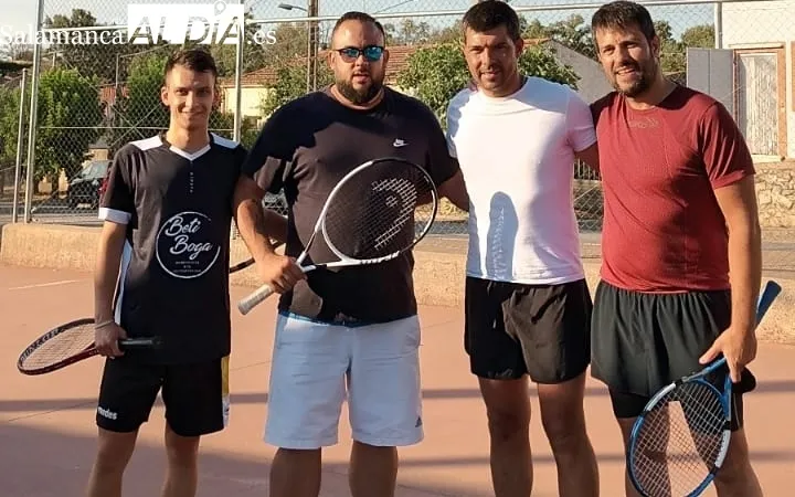Foto 6 - Manuel y Francisco Rodr&iacute;guez se imponen en el segundo torneo de frontenis de Saldeana