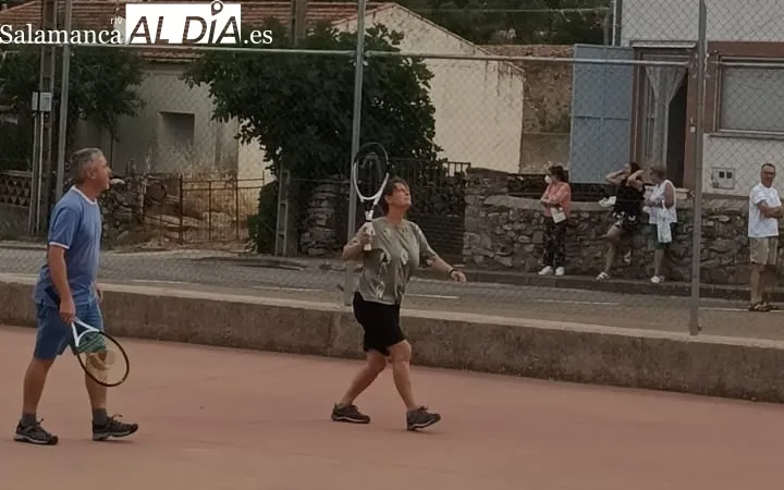Foto 8 - Manuel y Francisco Rodr&iacute;guez se imponen en el segundo torneo de frontenis de Saldeana