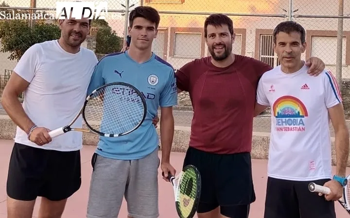 Foto 11 - Manuel y Francisco Rodr&iacute;guez se imponen en el segundo torneo de frontenis de Saldeana