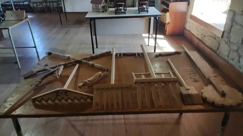 Parte de la obra de arte realizada por Lisardo Calvo y que se expone en el castillo de El Cubo de Don Sancho