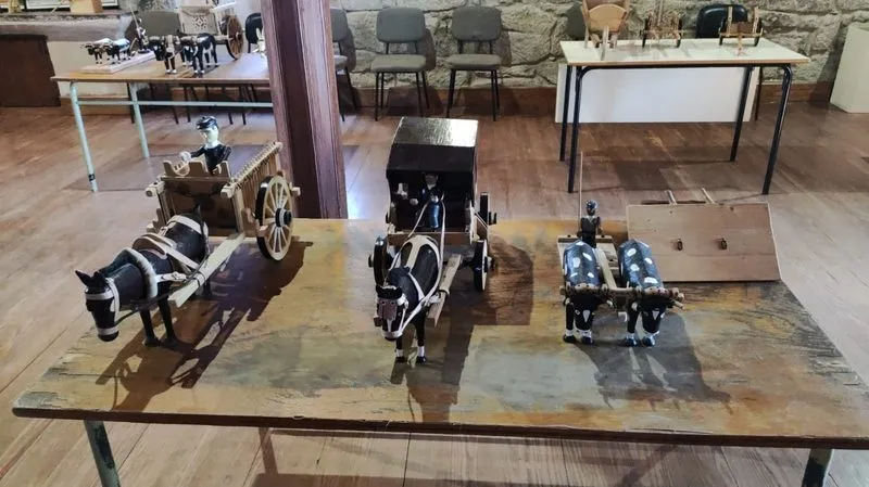 Parte de la obra de arte realizada por Lisardo Calvo y que se expone en el castillo de El Cubo de Don Sancho