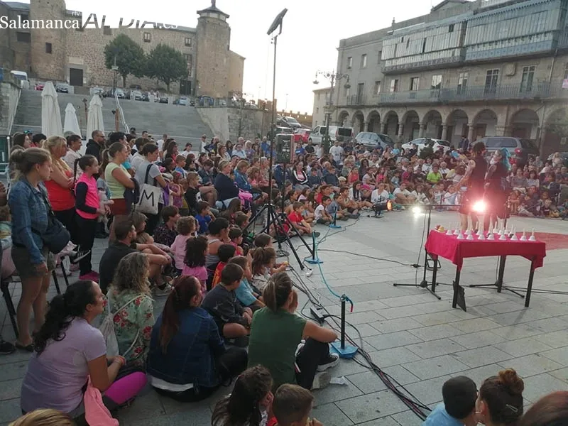 Foto 5 - &lsquo;La chimba&rsquo; cerr&oacute; el ciclo de &lsquo;Conmarca a Escena&rsquo; en B&eacute;jar