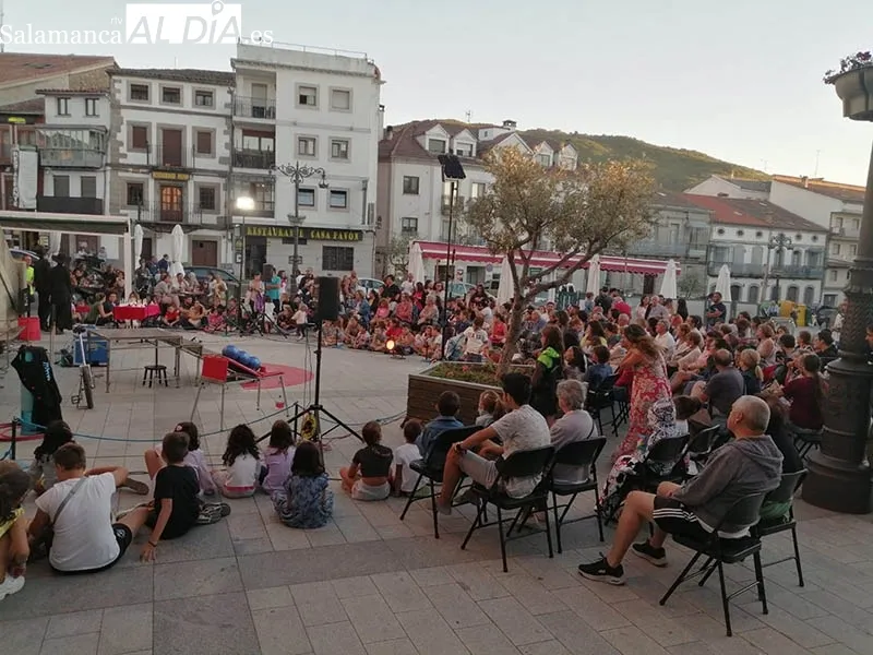 Foto 3 - &lsquo;La chimba&rsquo; cerr&oacute; el ciclo de &lsquo;Conmarca a Escena&rsquo; en B&eacute;jar
