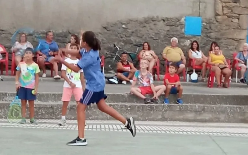 Torneo de frontenis en Encinasola de los Comendadores 
