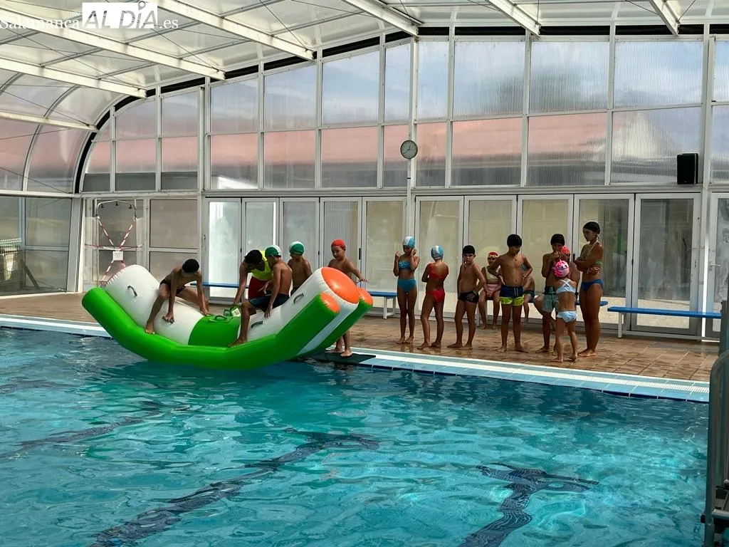 Foto 8 - Hinchables y juegos para la diversi&oacute;n de los m&aacute;s peque&ntilde;os en las piscinas municipales