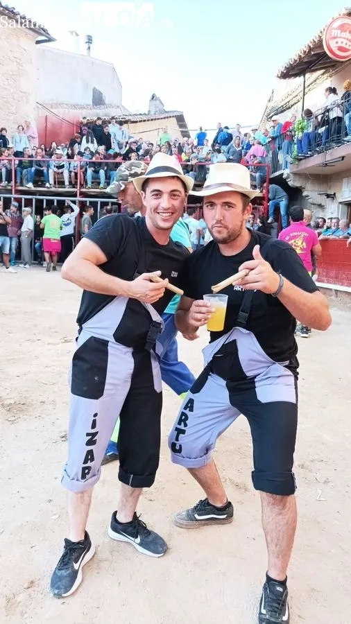 Tranquilo cuarto encierro de las fiestas de Aldeadávila en el que se corrieron cuatro novillos de Valdeflores 