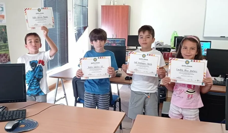 Foto 5 - La Fundaci&oacute;n clausura su &lsquo;Campamento de Inform&aacute;tica&rsquo;