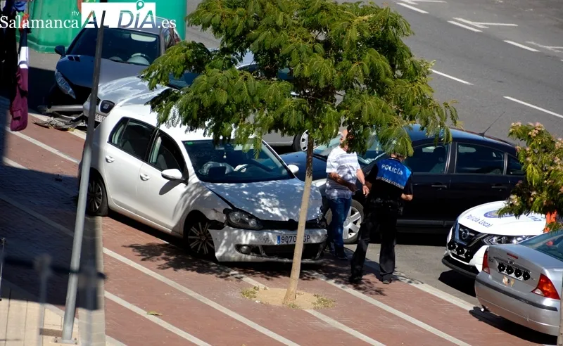 Varios coches se han visto implicados en un accidente ocurrido en el barrio de San Lázaro