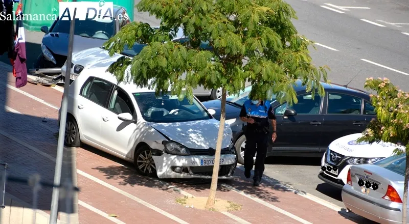Varios coches se han visto implicados en un accidente ocurrido en el barrio de San Lázaro
