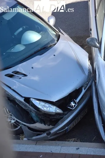 Varios coches se han visto implicados en un accidente ocurrido en el barrio de San Lázaro