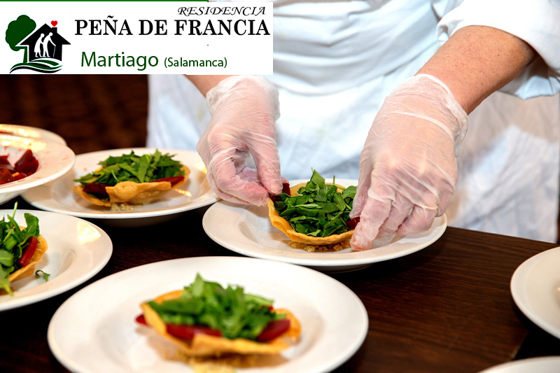 Foto 1 - La residencia Peña de Francia de Martiago ofrece puesto de cocinero/a con contrato indefinido