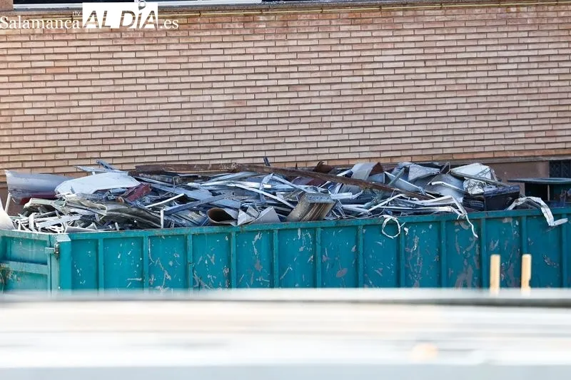 Aspecto del antiguo Hospital Clínico de Salamanca como consecuencia de los trabajos para su derribo. Foto de David Sañudo