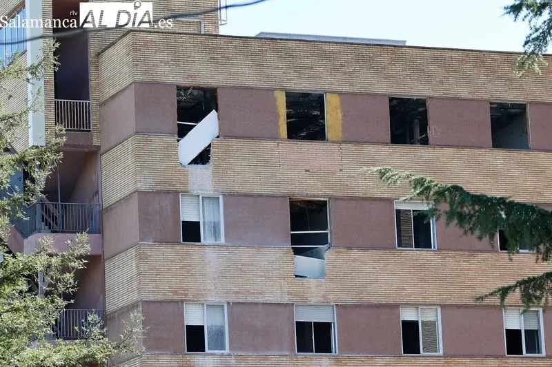 Aspecto del antiguo Hospital Clínico de Salamanca como consecuencia de los trabajos para su derribo. Foto de David Sañudo