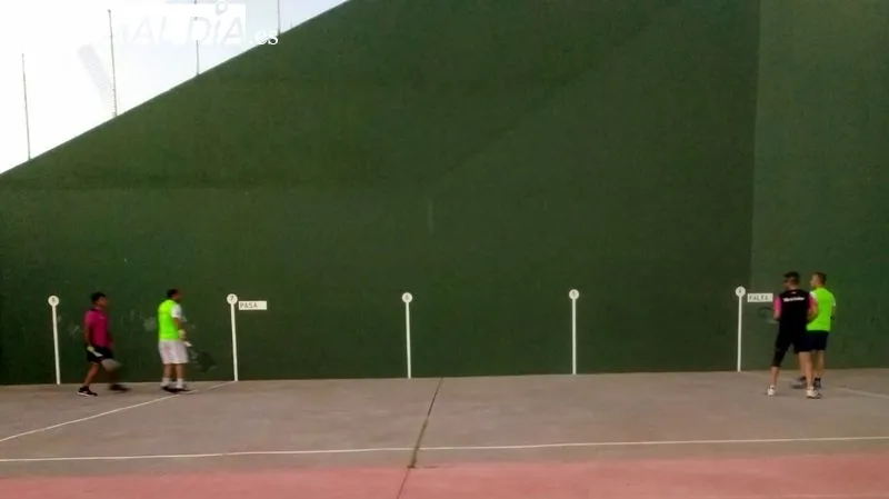 Campeones y subcampeones del IV torneo de frontenis