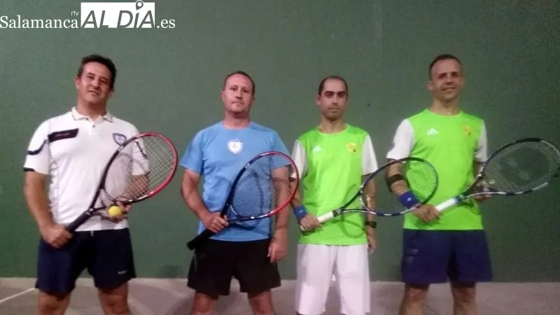 Campeones y subcampeones del IV torneo de frontenis