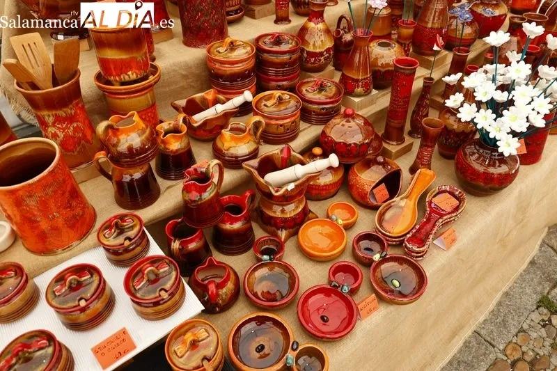 Feria del Barro en la plaza de Anaya. Foto de David Sañudo