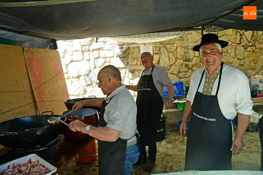 Foto 8 - Fuenteguinaldo calienta motores para sus fiestas con la cl&aacute;sica Feria de San Bartolom&eacute;