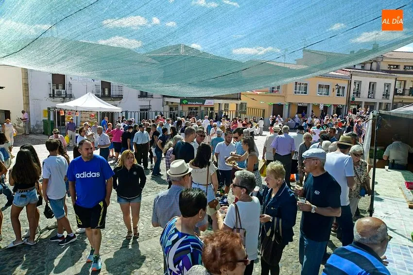 Foto 9 - Fuenteguinaldo calienta motores para sus fiestas con la cl&aacute;sica Feria de San Bartolom&eacute;